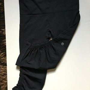 Lululemon compress crop Capri grey